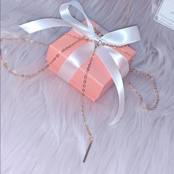 Crystal hang bar Pendant Necklace 19.5” - Picture 4 of 8